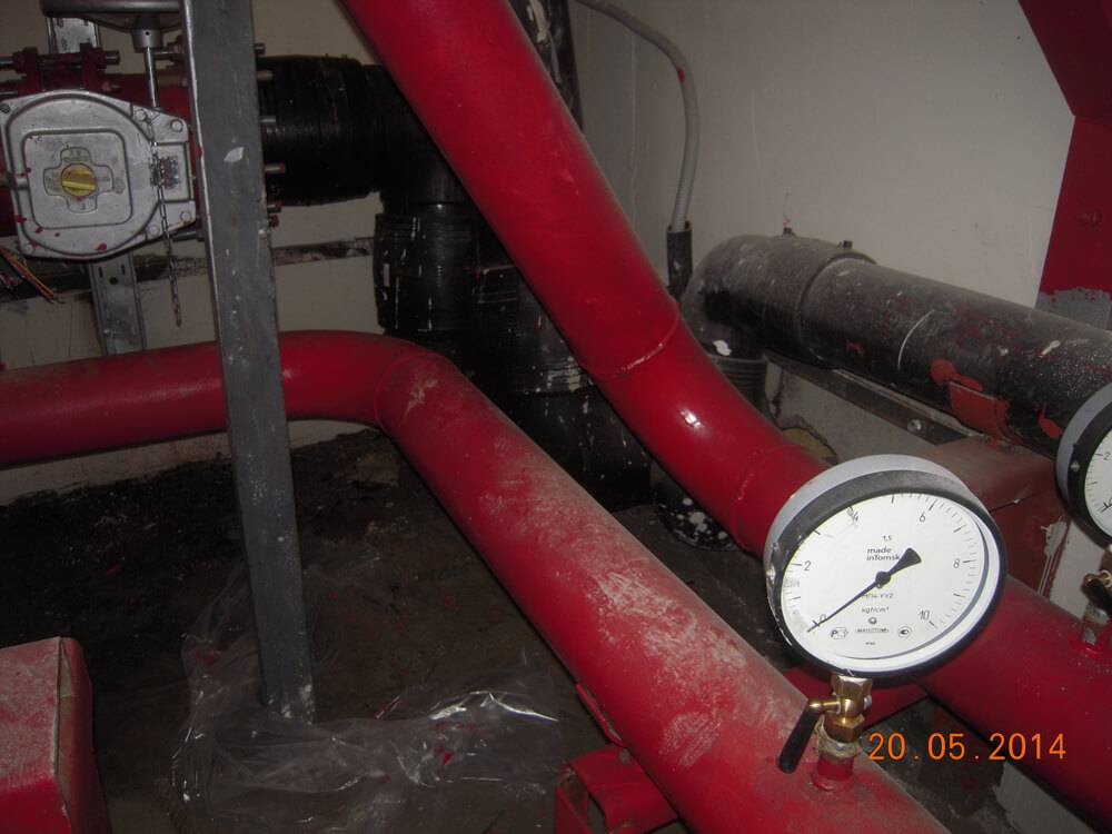 Испытания внутреннего противопожарного водопровода в ТК «Синдика»