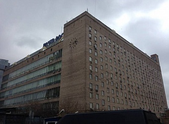 Испытания пожарных лестниц на здании ФГУП «Почта России» в Москве