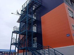 Испытания наружных пожарных лестниц бытового здания в ЯНАО